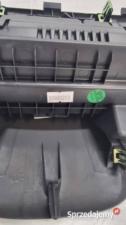 OPEL MOKKA A EKRAN WYŚWIETLACZ RADIA 95142081