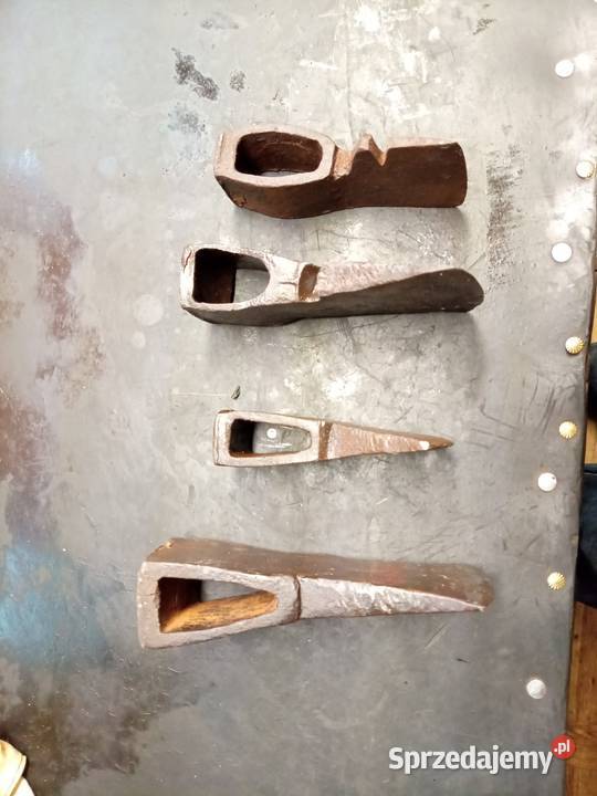 Siekiera stara sygnowana Stalowa Wola