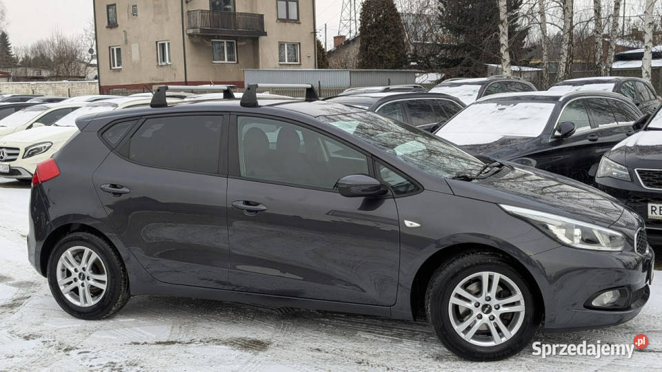 Kia Ceed 14i100OPŁACONYBezwypadkowy wielofunkcyjna kierownica