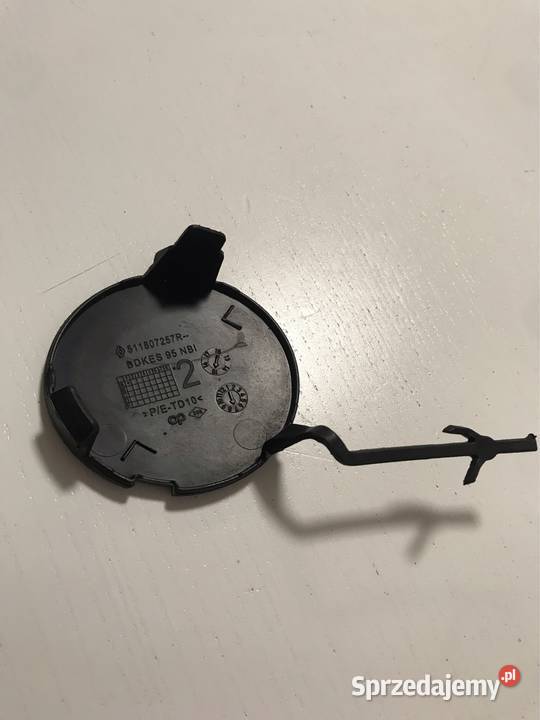 Renault Megane III zaślepka haka zderzak przód Karoseria podkarpackie Rzeszów