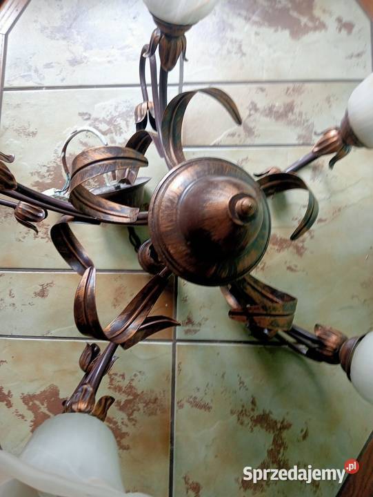 Żyrandol lampa wisząca 100 sprawna w pięknym Jaworzno