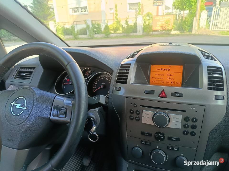 Opel Zafira B 18 LPG 7 Osobowy nawigacja Bierawa