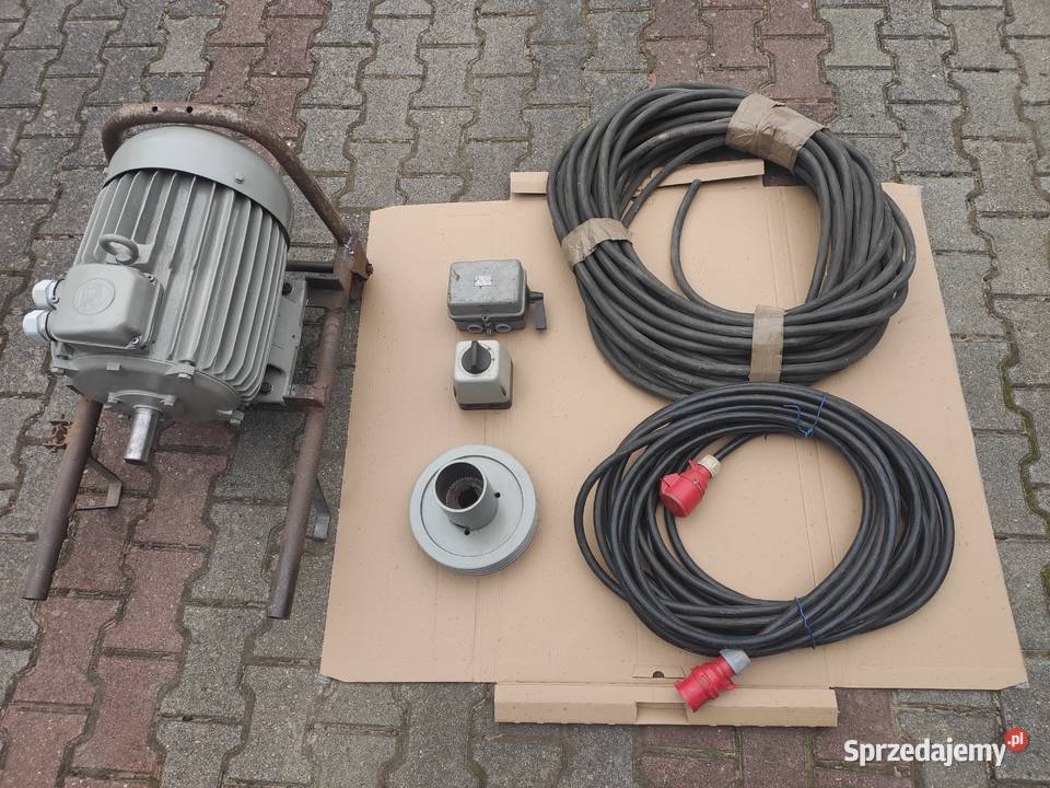 Silnik elektryczny 11kW 1450obr wał 38mm kabel Lubin