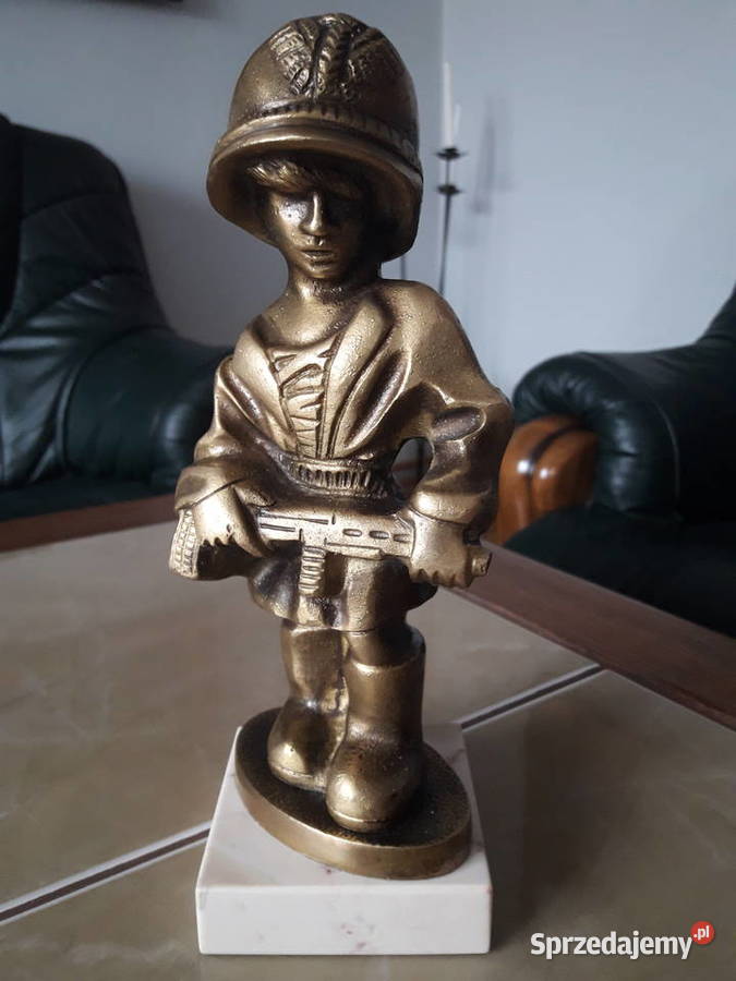 Figura z mosiądzu Małego Powstańca 225 Janów Lubelski