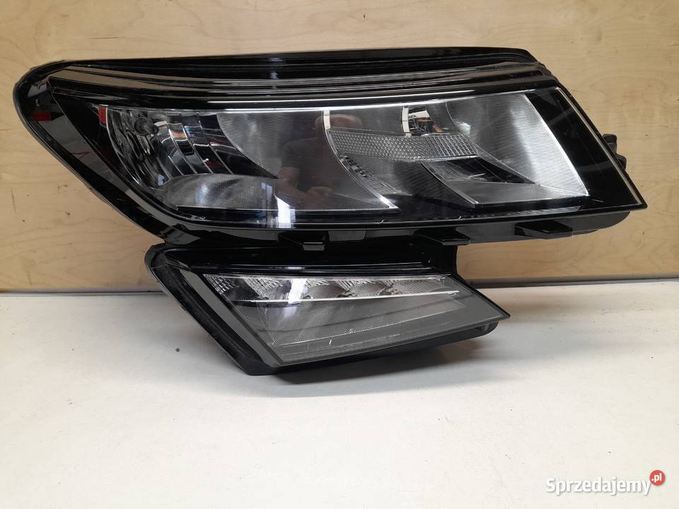 SKODA KODIAQ LAMPA ZWYKŁALED PRZEDNIA PRAWA Goleniów