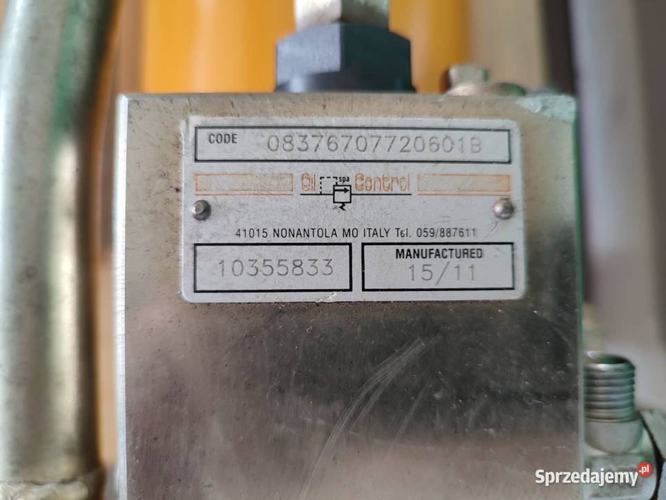 Zamek siłownika 10355833 Liebherr A 900 C