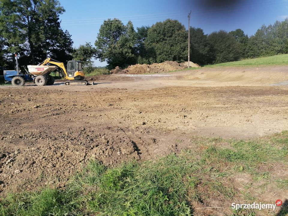 Koparka praze ziemne wozidło usługi koparka