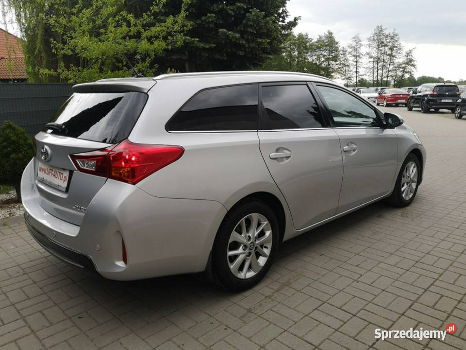 Toyota Auris 20 D4D 124 Klimatron Parktr Kmera ABS Strzegom