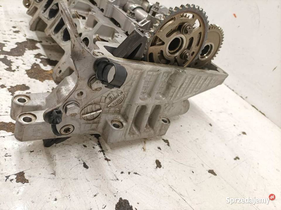 GŁOWICA KOMPLETNA 85137090500 20 D B47 Bmw Seria świętokrzyskie