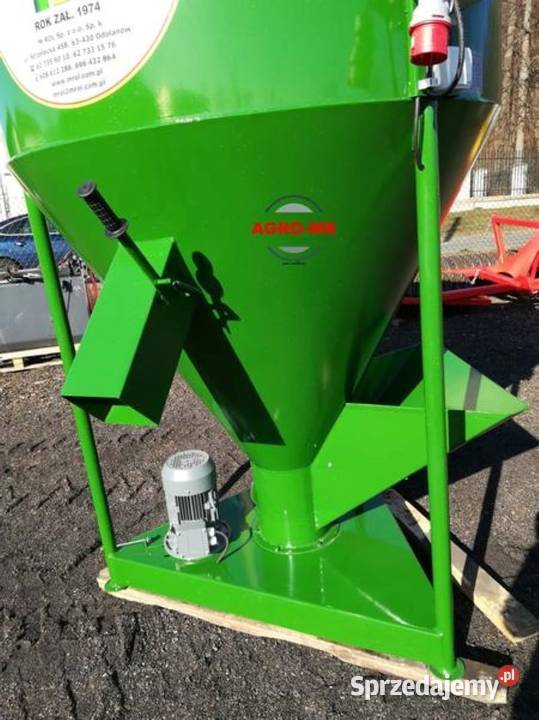 Mieszalnik pasz MROL 1000 H0372 Proszówka
