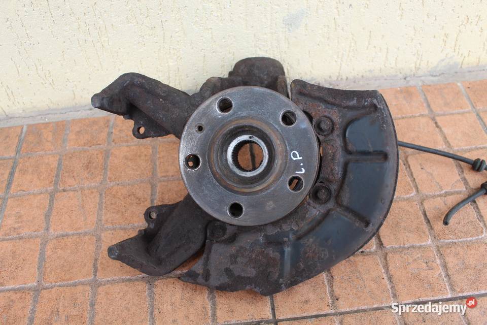 PIASTA ZWROTNICA LEWY PRZÓD VW BEETLE 20B sprzedam