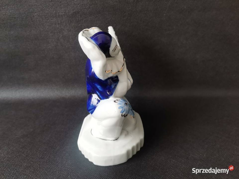 Stara figurka porcelanowa Pierrot Grajek Janina