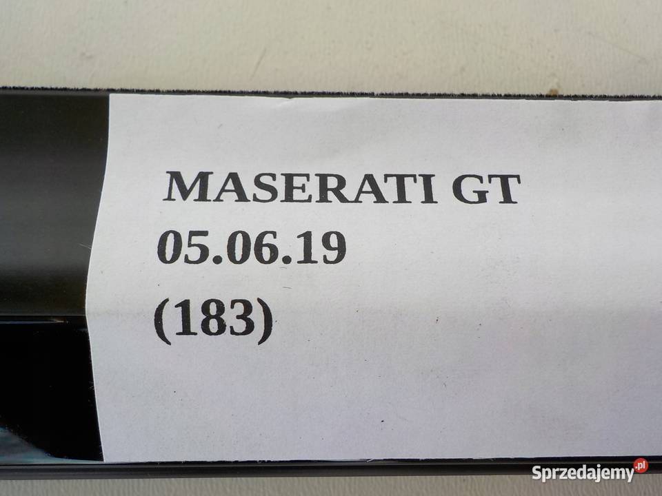 LISTWA ZGARNIAJĄCA DRZWI LEWE MASERATI Nowy Tomyśl