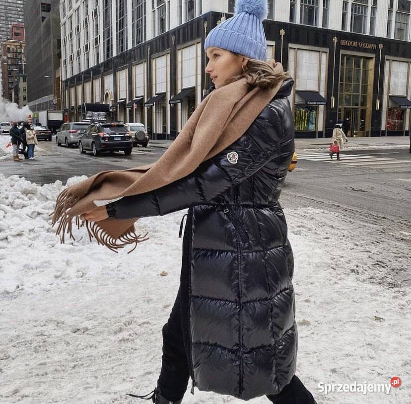 Płaszcz kurtka puchowa Moncler z futerkiem Gdynia