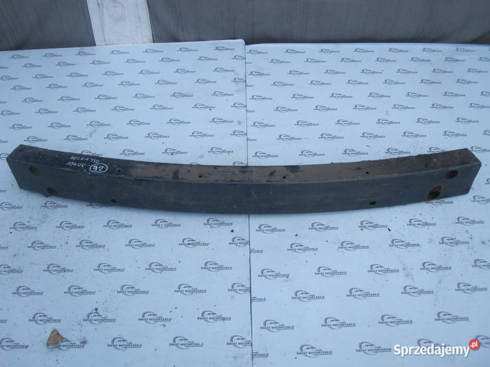 NISSAN JUKE 11r belka zderzaka tył