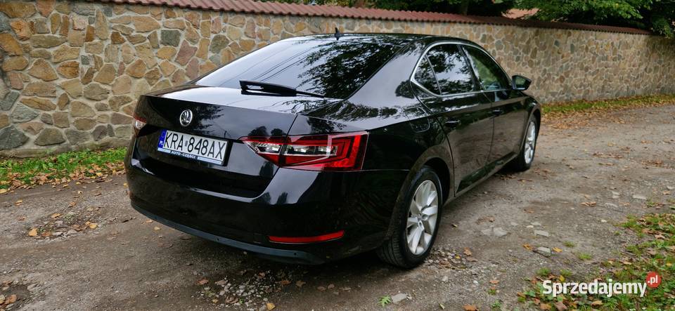 Skoda Superb 2017r Doinwestowana DSG hatchback Rok produkcji 2017 Kraków