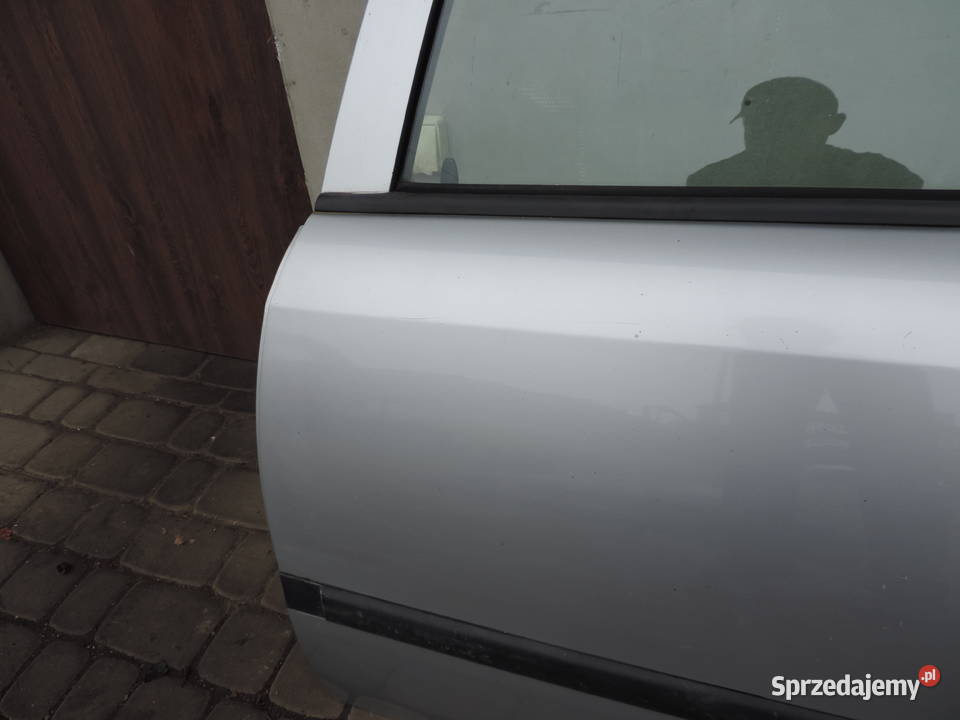 Drzwi lewy tył Astra 2 kolor z147 kombi