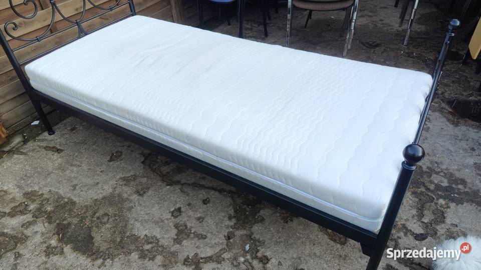 Metalowe łóżko 90x200 jednoosobowe materac