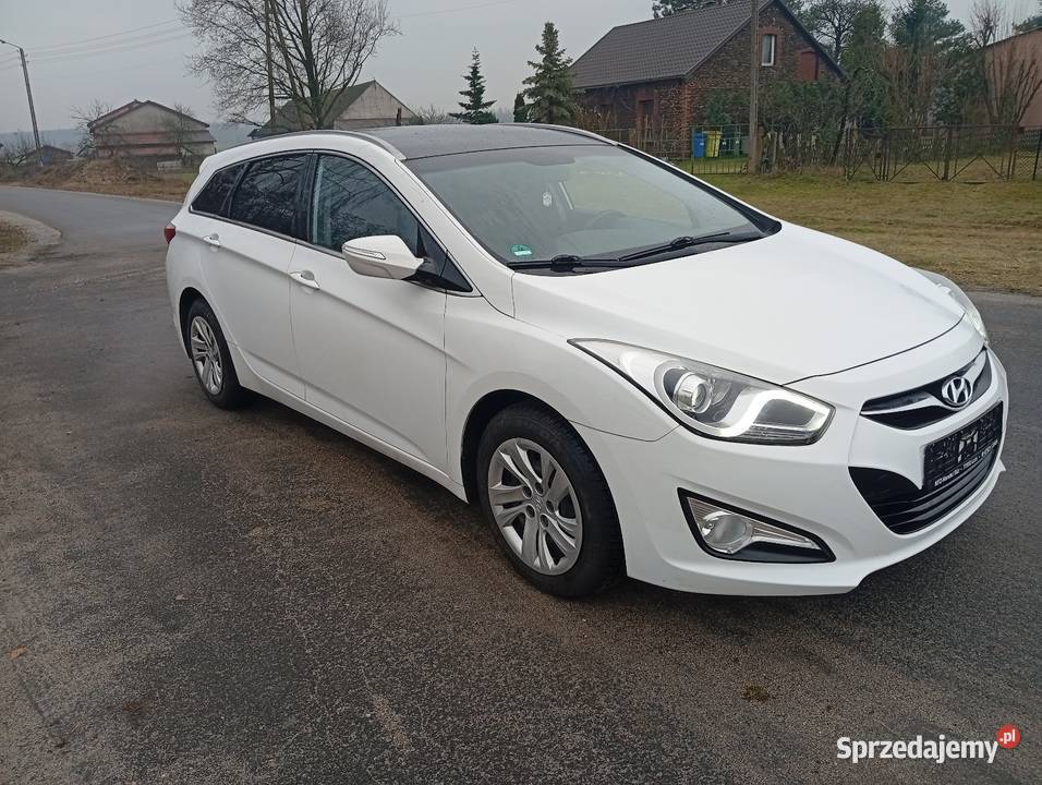 Hyundai i40 Bezwypadkowy Nowe opony Stan Praszka