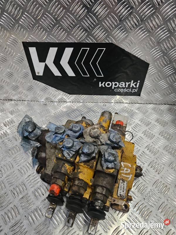Rozdzielacz hydrauliczny CAT 416 426 428 9T6397 pomorskie Gdynia