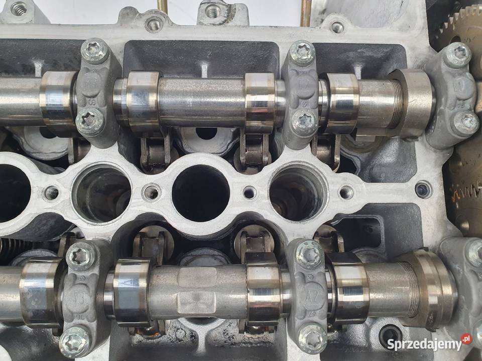 GŁOWICA CYLINDRÓW BMW E60 20 D 7785876 778587609 lubelskie