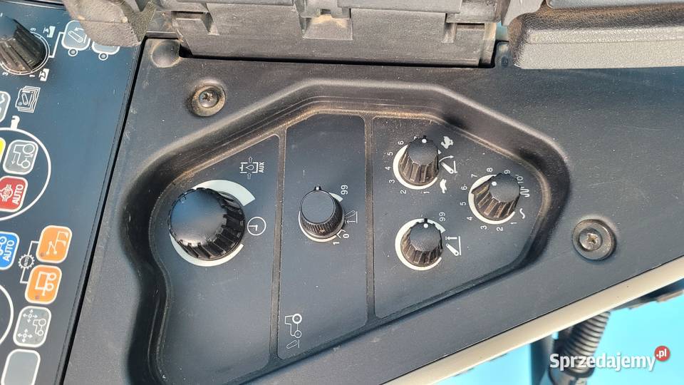 CASE IH PUMA 145 12r PODŁOKIETNIK PANEL Kolno