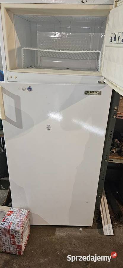 Lodówka z zamrażarką Polar na zdjęciu Lodówki i zamrażarki Błonie