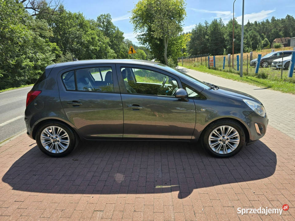 Opel Corsa Opel Corsa 14 benzynka 5 drzwi z elektryczne lusterka Cielcza