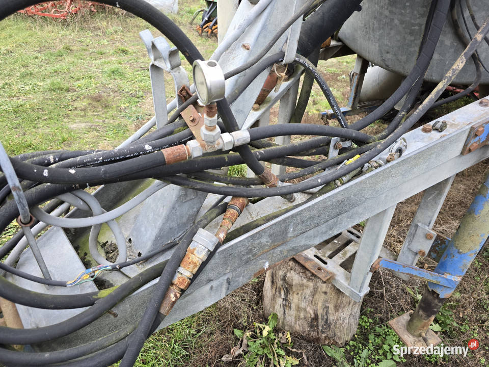 Wóz asenizacyjny BRIRI Behalterbau VTTW140 14 uszkodzony Baliki