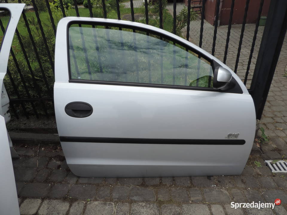 DRZWI PRAWY PRZÓD OPEL CORSA C 3D Z157 osobowe Drzwi Nowy Sącz sprzedam