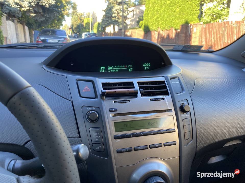 Toyota Yaris 14D4D Klimatyzacja kupiony w polskim salonie mazowieckie Warszawa