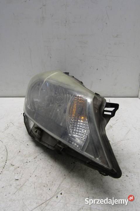 LAMPA PRZEDNIA PRAWY PRZÓD TOYOTA YARIS III
