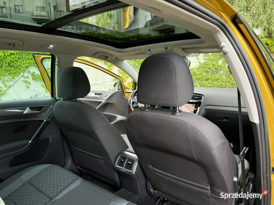 Volkswagen Golf Variant Rline VII 20122020 garażowany śląskie Tarnowskie Góry