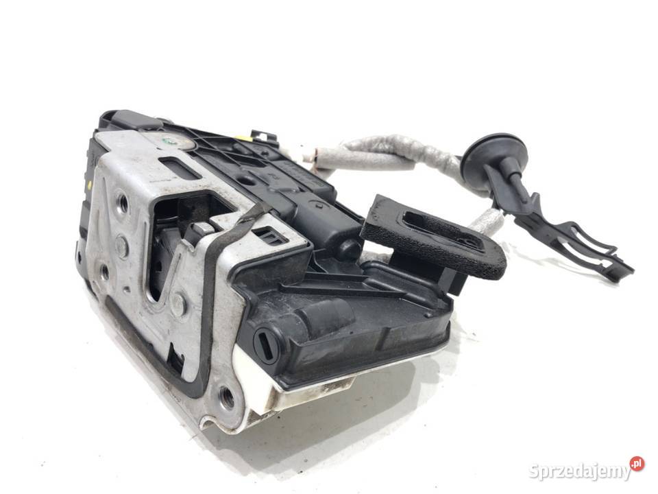 ZAMEK DRZWI PRAWY PRZÓD VW PASSAT B8 Kombi