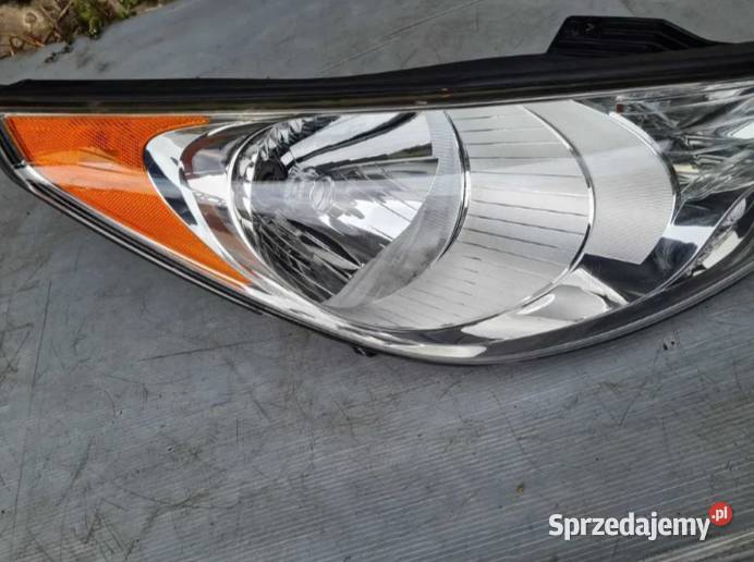 Reflektor Lampa Hyundai Tucson IX35 Prawa Prawy osobowe Lampy przednie Częstochowa sprzedam