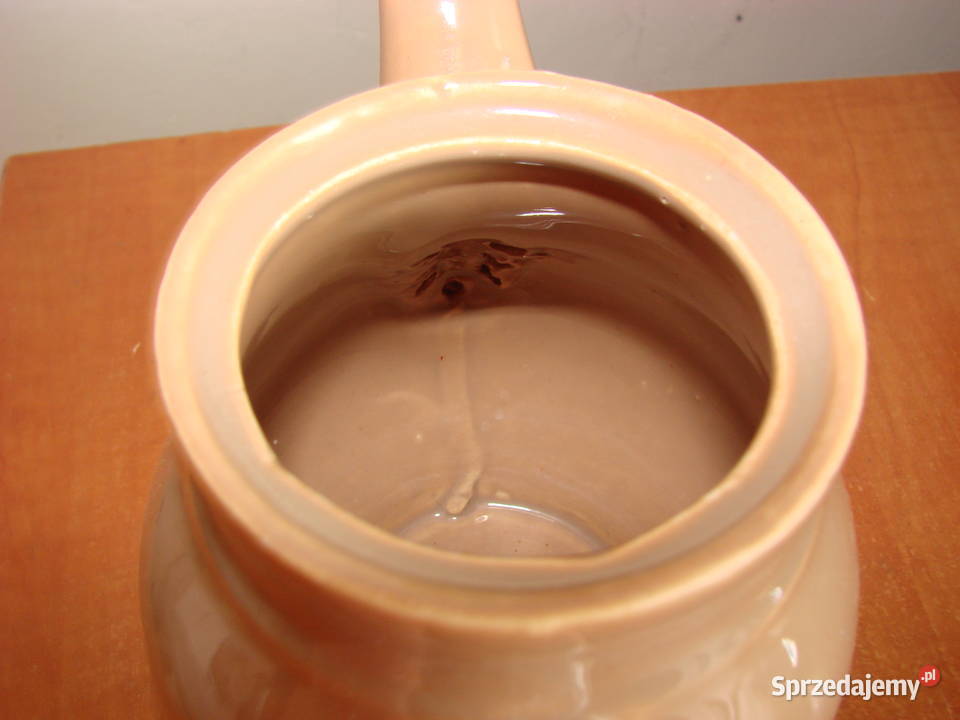 porcelitowy czajniczek do zaparzania herbaty Pruszcz Gdański