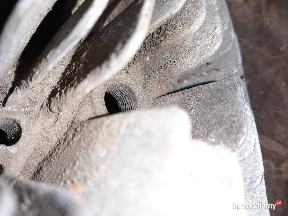 WSK 125 głowica Strzyżewice