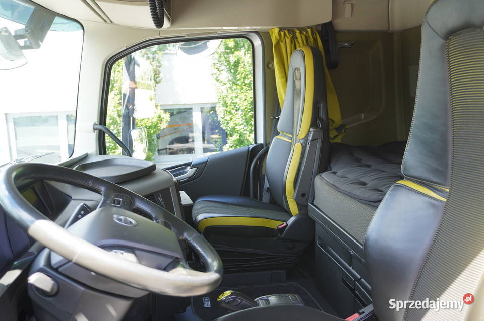 Volvo FH16 750 8x4 NOWA LAWETA 9 M Ład 26 T Oś Autolawety Kraków