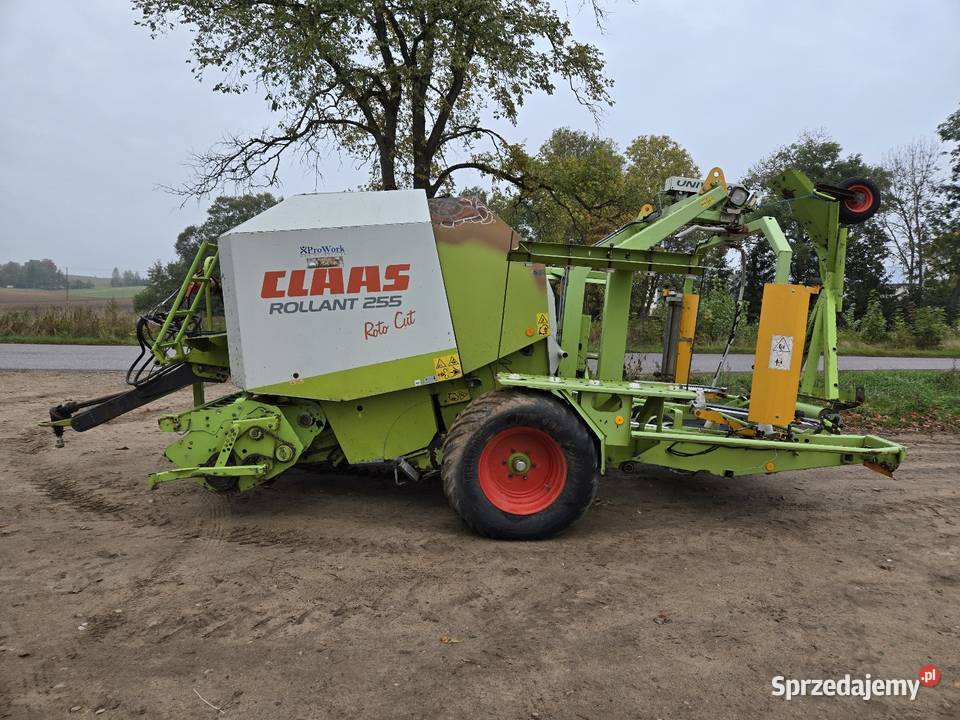 Prasoowijarka Claas Rollant 255 Prasoowijarki Szołtany