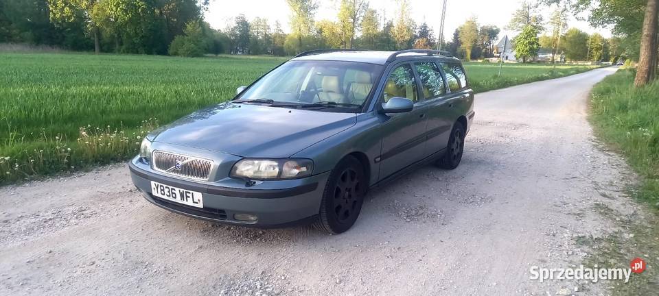 Volvo V70 24 r5 170 automat anglik Łowicz