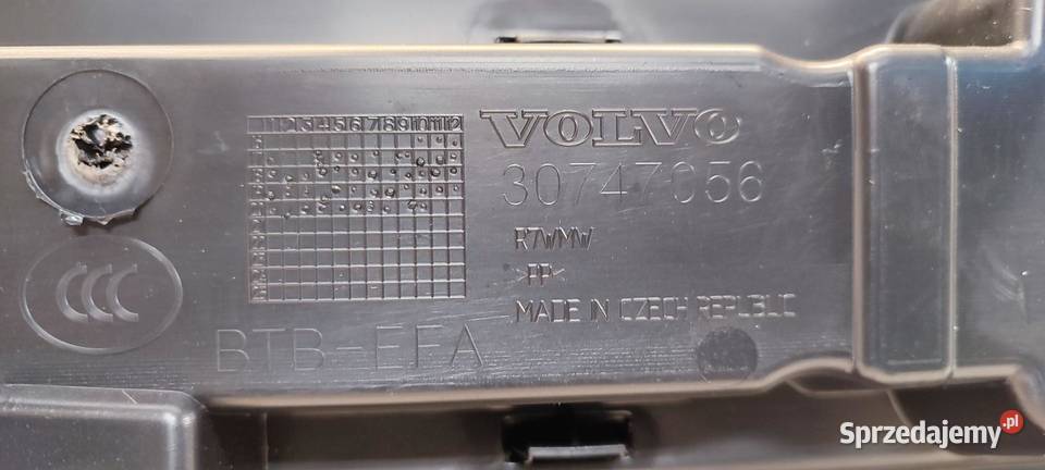 VOLVO XC40 TAPICERKA KLAPY BAGAŻNIKA 30747056