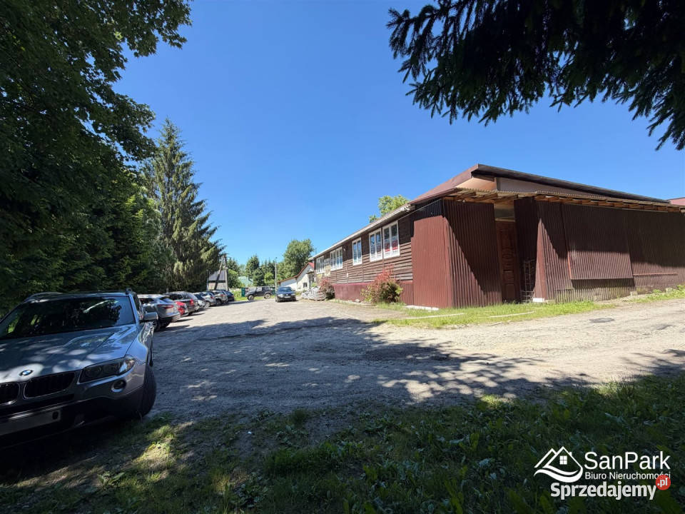 Lokal 570m2 Czarna