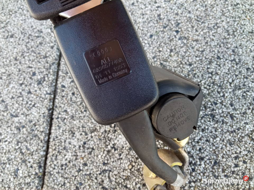Audi 80 B4 Pas tylny zwijany 8A9857713A podkarpackie Dębica