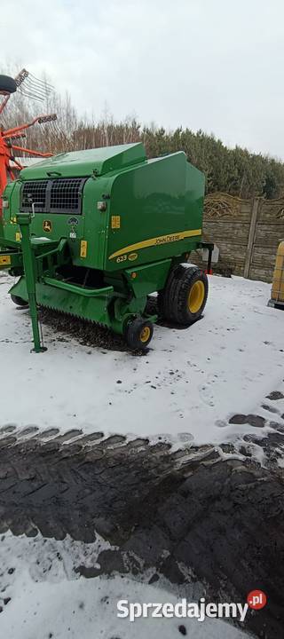 Prasa rolująca JOHN DEERE 623 Przyrów