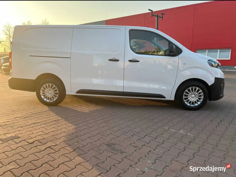 Toyota Proace XL wynajem z wykupem w kwocie 2490