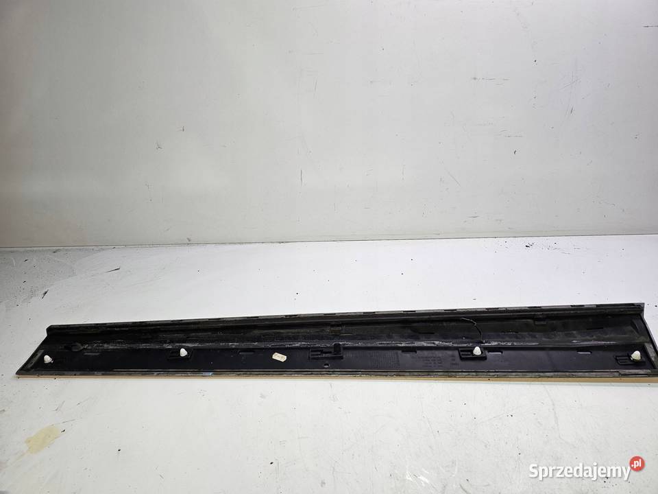 LISTWA DRZWI DOLNA LEWY PRZÓD AUDI Q5 8R LY7G Listwy i nakładki Przystajń