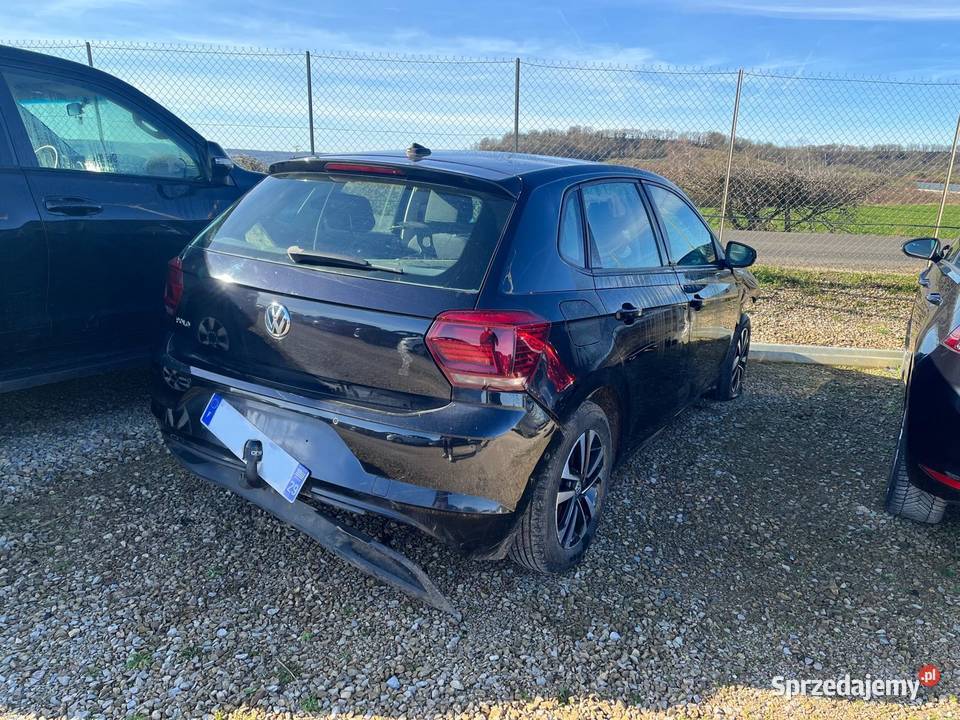VOLKSWAGEN Polo VI 16 TDi 95 IQ DRIVE FH968