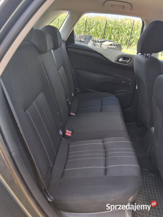 Citroen C4 14 benzynka z polskiego salonu ładny 1397cm3 Śrem