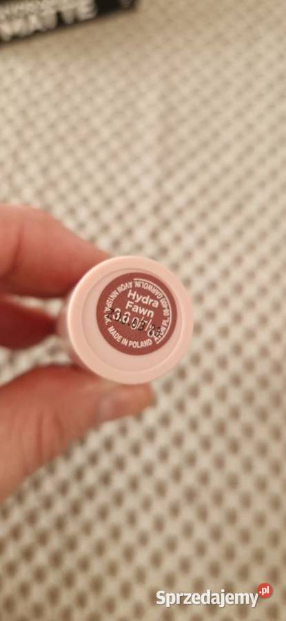 matowa szminka do ust z kwasem hialuronowym Avon małopolskie sprzedam