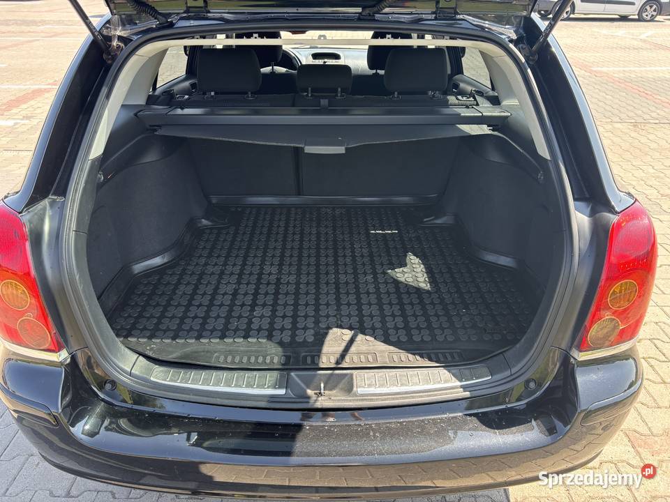 Toyota Avensis 18 benzyna kombi T25 11500zl do sprowadzony Łódź